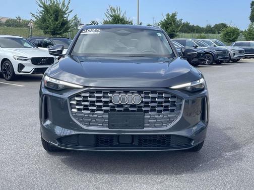 Tambora Gray Metallic 2025 Audi Q5 Prestige TFSI quattro S tronic