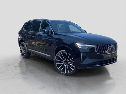 2026 Volvo XC90 B5 Plus 7-Seater
