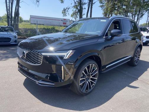 2026 Volvo XC90 B5 Plus 7-Seater