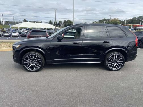 2026 Volvo XC90 B6 Ultra Dark Theme 7-Seater