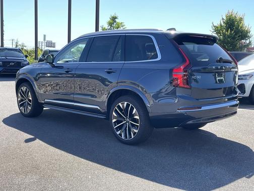 Denim Blue Metallic 2026 Volvo XC90 Ultra, B6 AWD Gas (mild hybrid), Gasoline, Bright, 7 Seats