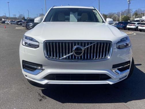 2025 Volvo XC90 B6 Plus 7-Seater