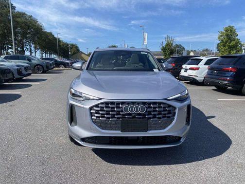 Florett Silver Metallic 2026 Audi Q5 Premium Plus TFSI quattro S tronic