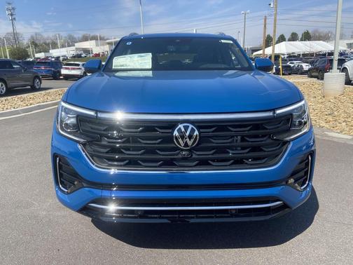 2025 Volkswagen Atlas Cross Sport 2.0T SEL Premium