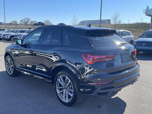 2025 Audi Q3 Premium 45 TFSI S line quattro Tiptronic