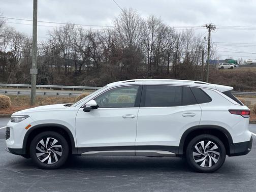 2025 Volkswagen Tiguan 2.0T S