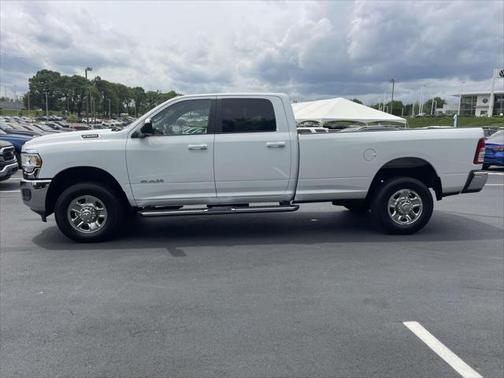 2022 RAM 2500 Big Horn Crew Cab 4x4 8' Box