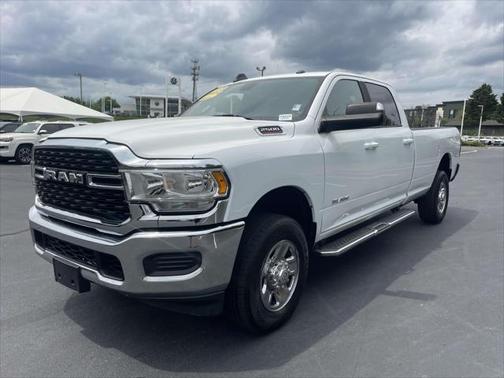 2022 RAM 2500 Big Horn Crew Cab 4x4 8' Box