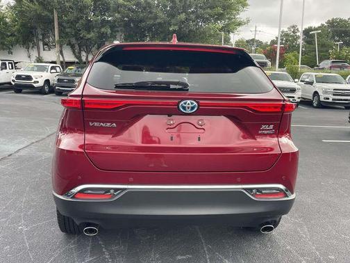 Pearl 2021 Toyota Venza XLE