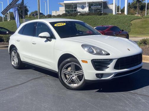 2017 Porsche Macan S