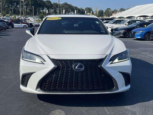 Ultra White 2022 Lexus ES 300h F SPORT
