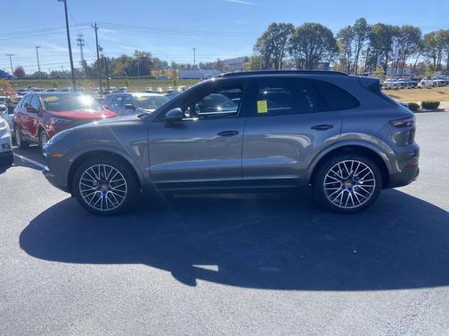 2019 Porsche Cayenne Cayenne