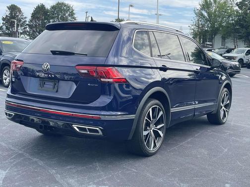 Atlantic Blue Metallic 2022 Volkswagen Tiguan 2.0T SEL R-Line 4MOTION