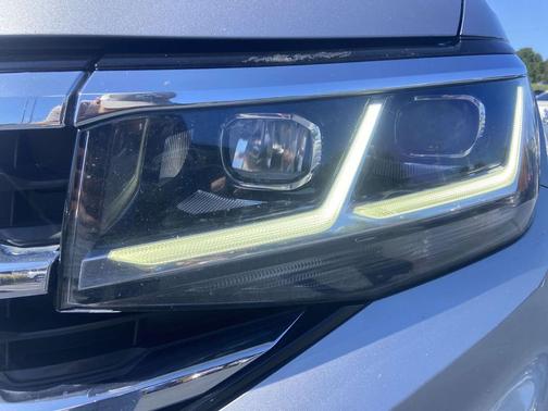 2020 Volkswagen Atlas Cross Sport 3.6L V6 SEL Premium R-Line