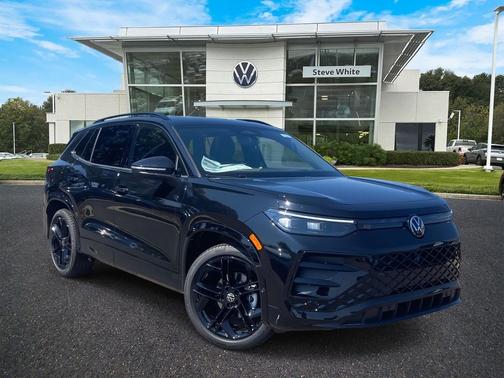 2025 Volkswagen Tiguan 2.0T SE R-Line Black