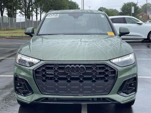 District Green Metallic 2024 Audi Q5 e 55 S line Prestige