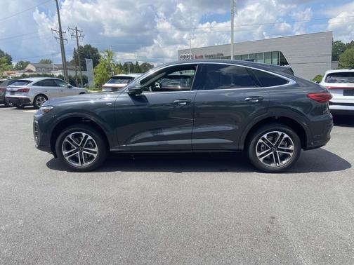 2025 Audi Q5 Premium TFSI quattro S tronic