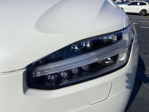 2024 Volvo XC90 B6 Plus Bright Theme 7-Seater