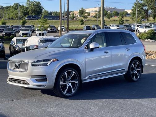 Bright Silver Metallic 2020 Volvo XC90 T6 Inscription