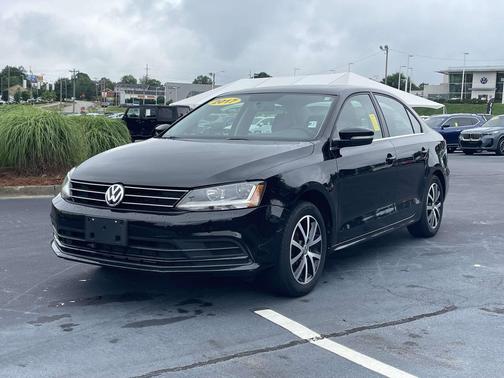 Black 2017 Volkswagen Jetta 1.4T SE
