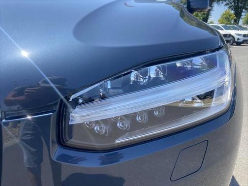 2025 Volvo XC90 Plug-In Hybrid T8 Ultra 7-Seater