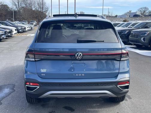 2026 Volkswagen Taos SE