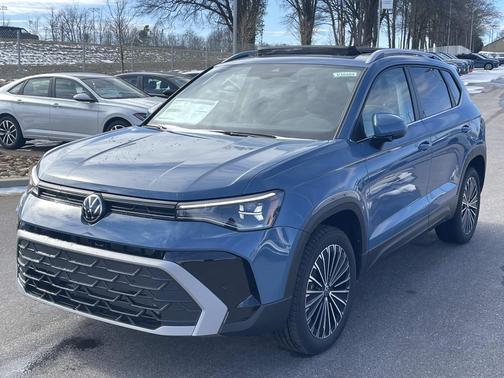 2026 Volkswagen Taos SE