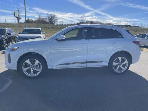 2025 Audi Q5 Premium Plus TFSI quattro S tronic