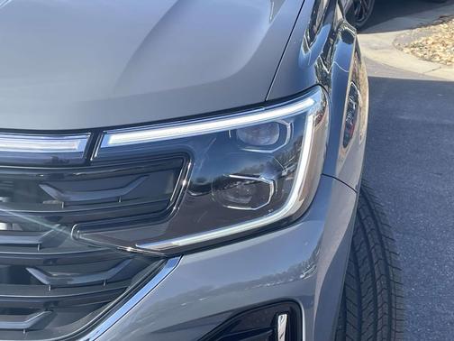 2026 Volkswagen Atlas Cross Sport 2.0T SEL Premium