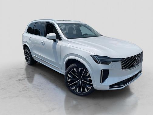 2026 Volvo XC90 B5 Core