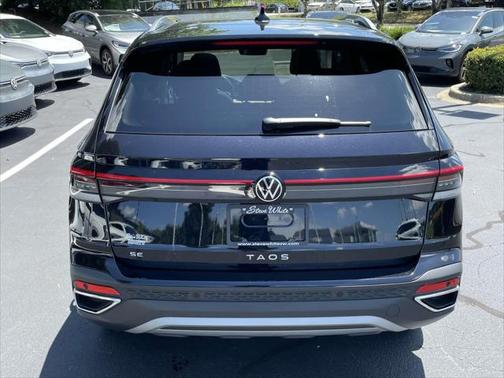 2025 Volkswagen Taos 1.5T SE