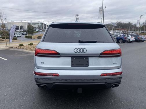 2026 Audi Q7 55 Premium Plus