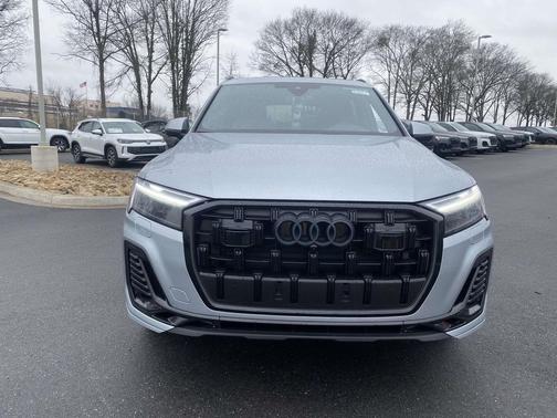 2026 Audi Q7 55 Premium Plus