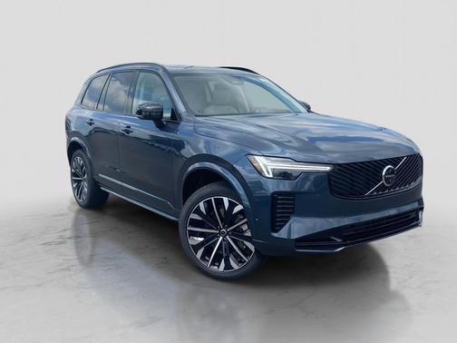 2026 Volvo XC90 B6 Ultra Dark Theme 6-Seater