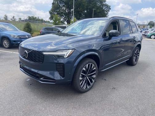2026 Volvo XC90 B6 Ultra Dark Theme 6-Seater
