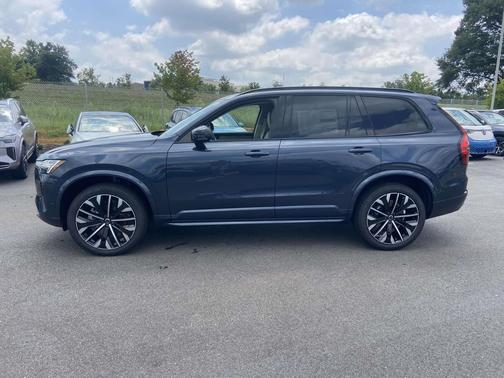 2026 Volvo XC90 B6 Ultra Dark Theme 6-Seater