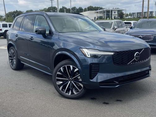 2026 Volvo XC90 B6 Ultra Dark Theme 6-Seater