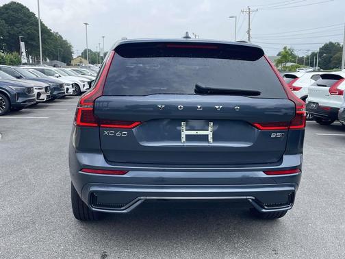 Denim Blue Metallic 2026 Volvo XC60 B5 Plus