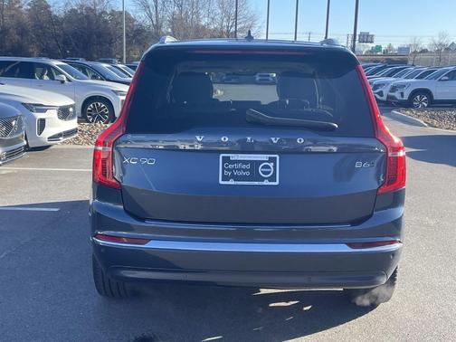 2024 Volvo XC90 B6 Ultimate Bright Theme 7-Seater