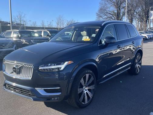 2024 Volvo XC90 B6 Ultimate Bright Theme 7-Seater