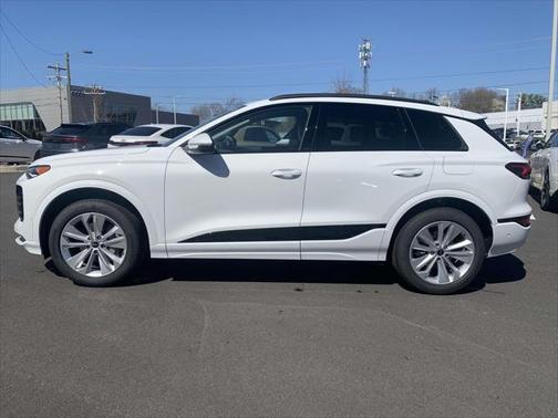 2025 Audi Q6 e-tron Premium