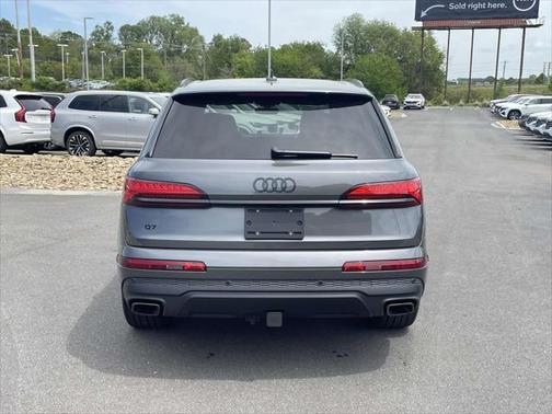 2025 Audi Q7 45 Premium Plus