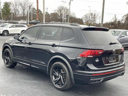2023 Volkswagen Tiguan 2.0T SE R-Line Black