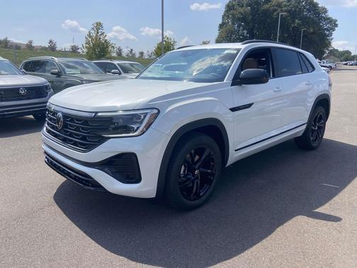 2026 Volkswagen Atlas Cross Sport 2.0T SEL