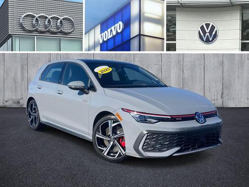 2025 Volkswagen Golf GTI 2.0T SE DSG