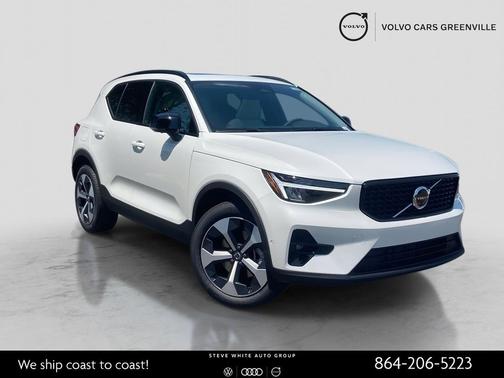 2026 Volvo XC40 B5 Plus