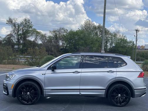 2021 Volkswagen Tiguan 2.0T SE R-Line Black 4MOTION
