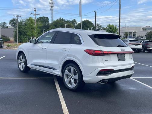 Glacier White Metallic 2026 Audi Q5 Prestige TFSI quattro S tronic