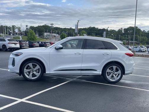 Glacier White Metallic 2026 Audi Q5 Prestige TFSI quattro S tronic