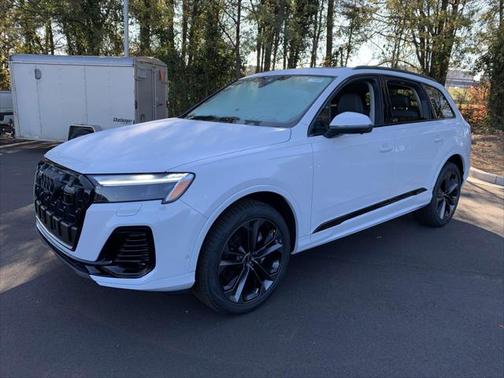 2025 Audi Q7 55 Premium Plus